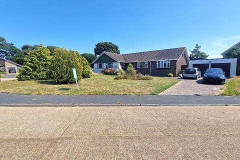 4 bed property, in Solent View Road, £625,000