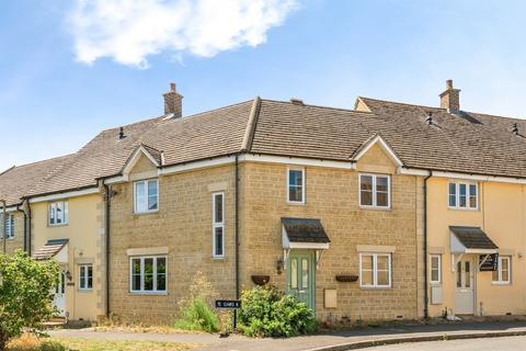 4 bed property, in The Oaks, £250,000