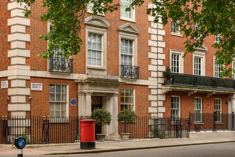 4 bed property, in Grosvenor Square, £4,750,000