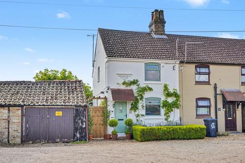 3 bed property, in East Fen Common, £300,000