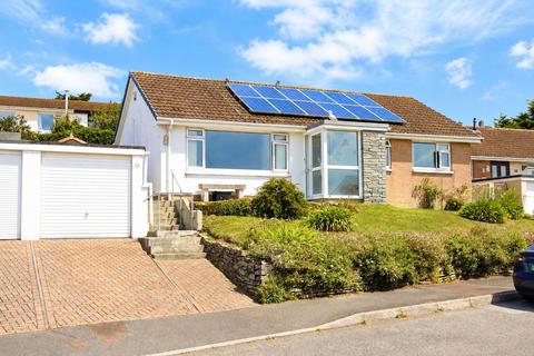 3 bed property, in Trethewey Way, £375,000