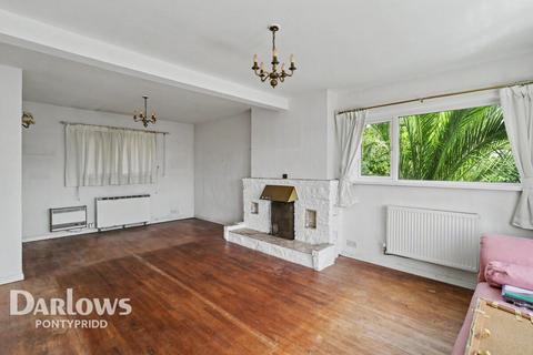 5 bed property, in Llantrisant, £550,000