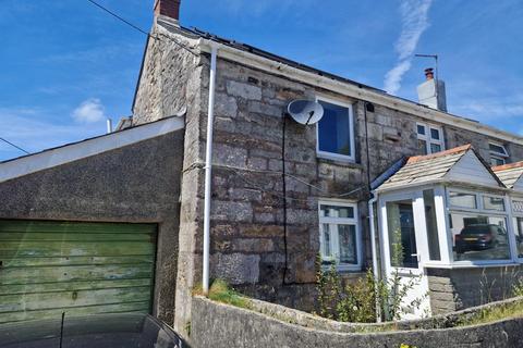 3 bed property, in St Dennis, £185,000