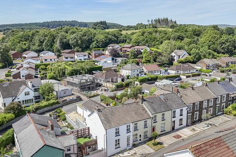 4 bed property, in Tredegar Street, £390,000