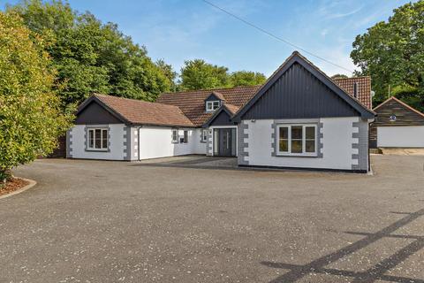 3 bed property, in Easthaugh Road, £850,000