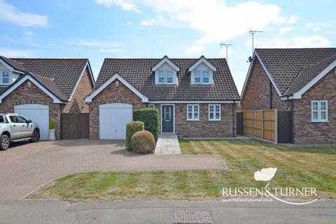 3 bed property, in Main Road, £325,000