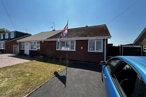 2 bed property, in Fenn Rise, £200,000