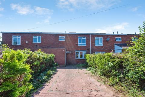 3 bed property, in Willow Gardens, £180,000