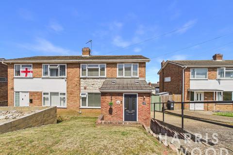 3 bed property, in Dockfield Avenue, £260,000