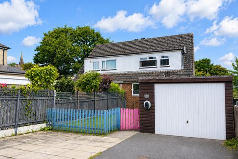 3 bed property, in Albert Street, £199,995
