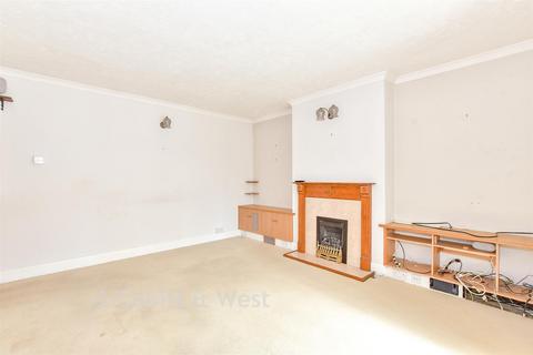 2 bed property, in Parklands Road, £300,000