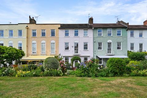 4 bed property, in Barons Court Road, £1,750,000