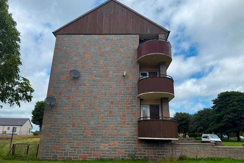 2 bed property, in Auldearn Place, £60,000
