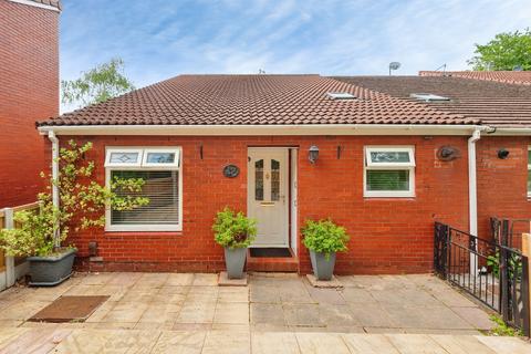 3 bed property, in Stonelea, £110,000