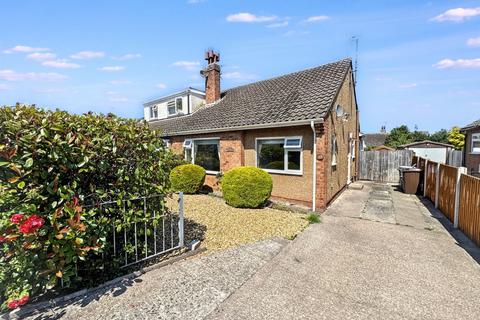 2 bed property, in The Dale, £180,000