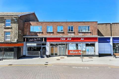 Studio, in 1-3 Market Street, £325,000
