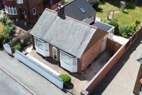 2 bed property, in Jarvis Avenue, £300,000