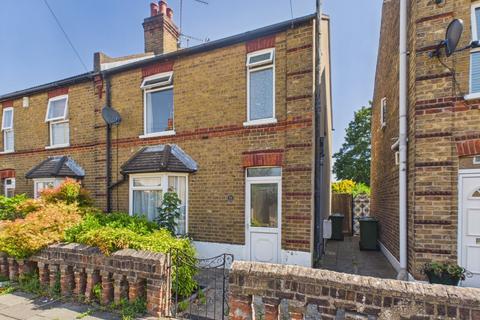 3 bed property, in Budebury Road, £525,000