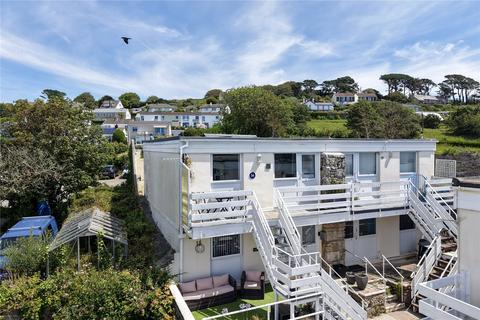 1 bed property, in St Pirans Court, £179,950