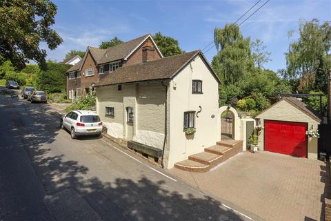 3 bed property, in Cornmill Cottage, £599,995