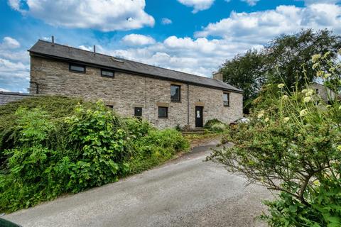 5 bed property, in High Street, £875,000