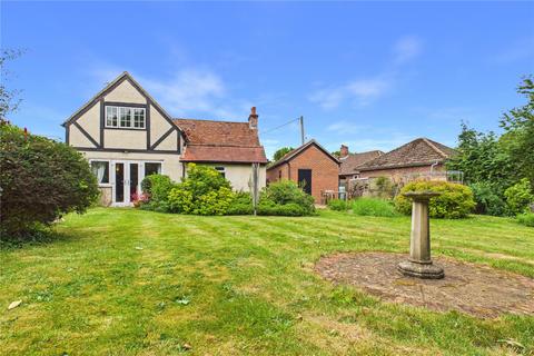3 bed property, in Whitehouse Road, £600,000
