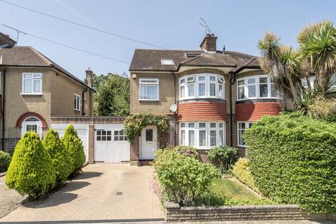 3 bed property, in Romney Drive, £750,000