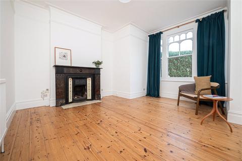 2 bed property, in Durnsford Road, £690,000