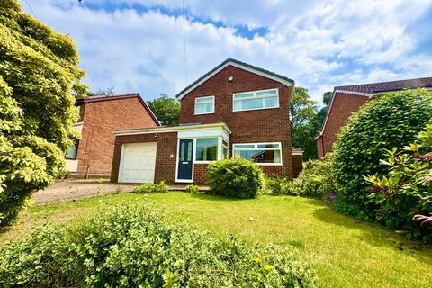 3 bed property, in Heyes Ave, £495,000