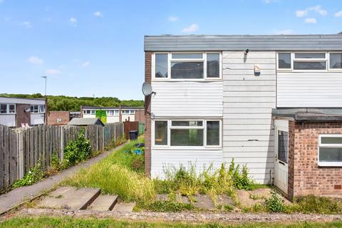 3 bed property, in 101 Badger Road, £35,000