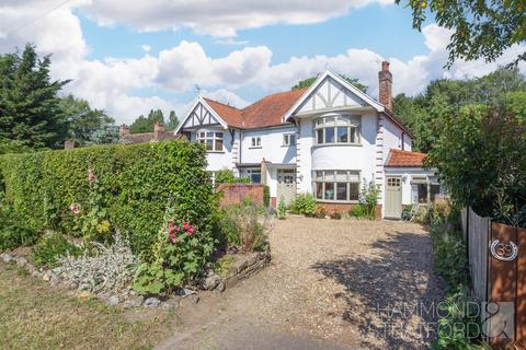 5 bed property, in Eaton Street, £625,000