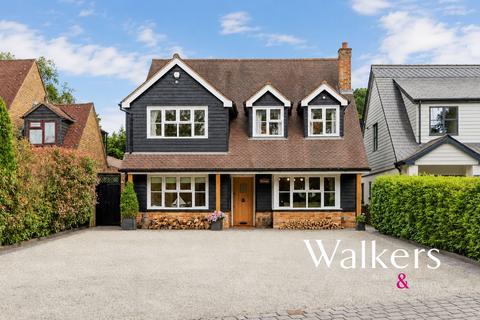 5 bed property, in Hay Green Lane, £1,250,000