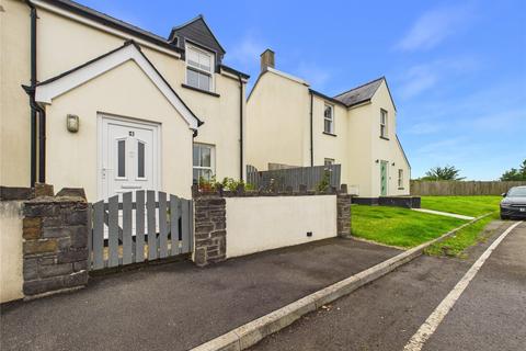 2 bed property, in Hays Lane, £185,000