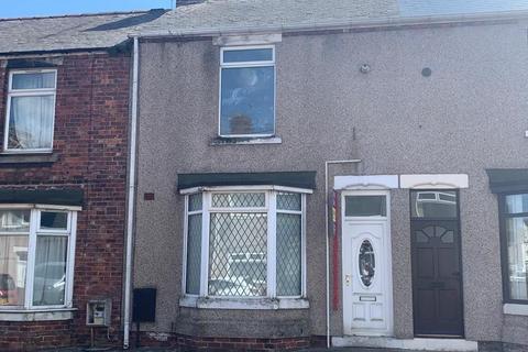 3 bed property, in Northside Terrace, £45,000