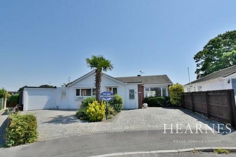 3 bed property, in Forest View Drive, £425,000