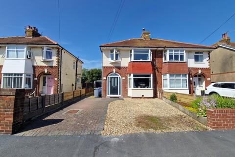 3 bed property, in Carr Gate, £219,950