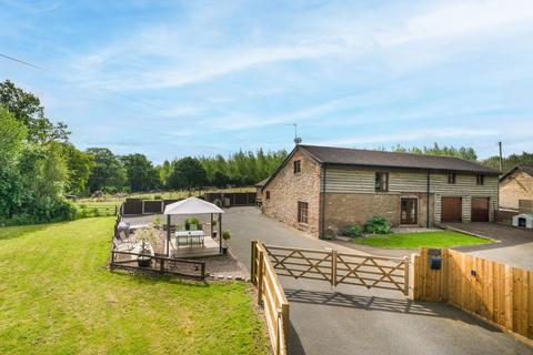 4 bed property, in Deasland Lane, £550,000