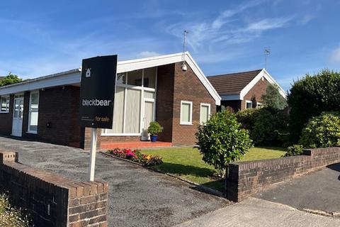 3 bed property, in Northlands Park, £420,000