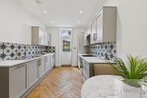 2 bed property, in Netherfield Terrace, £240,000