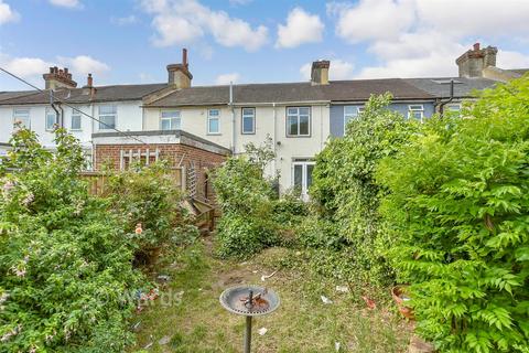 2 bed property, in St. John's Road, £170,000
