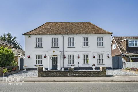 4 bed property, in Bedfont Road, £900,000
