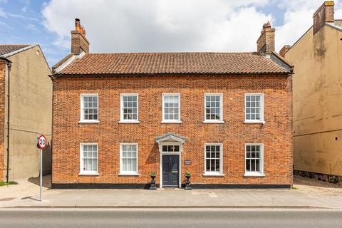 3 bed property, in Grade II Listed Georgian Home in Swaffham, £550,000