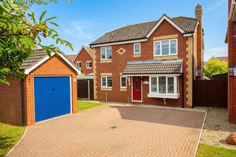 4 bed property, in Martham Road, £365,000