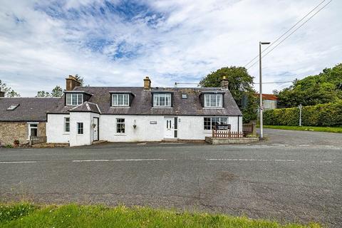 5 bed property, in The Smiddy, £335,000