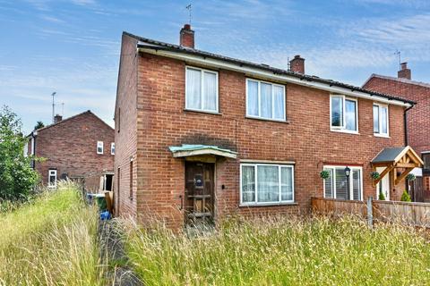 2 bed property, in 124 Coulthwaite Way, £105,000