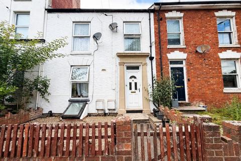 6 bed property, in 91 Middleton Road, £475,000