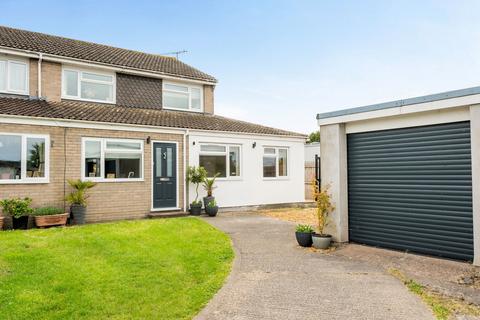 4 bed property, in The Maples, £449,950