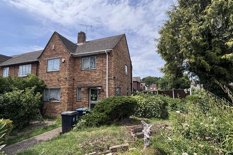 4 bed property, in Valley Hill, £750,000