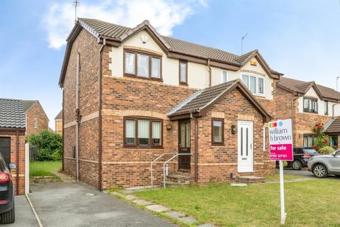 3 bed property, in Church Meadow Road, £170,000