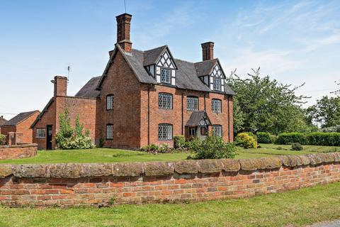 7 bed property, in Woodhey Lane, £850,000